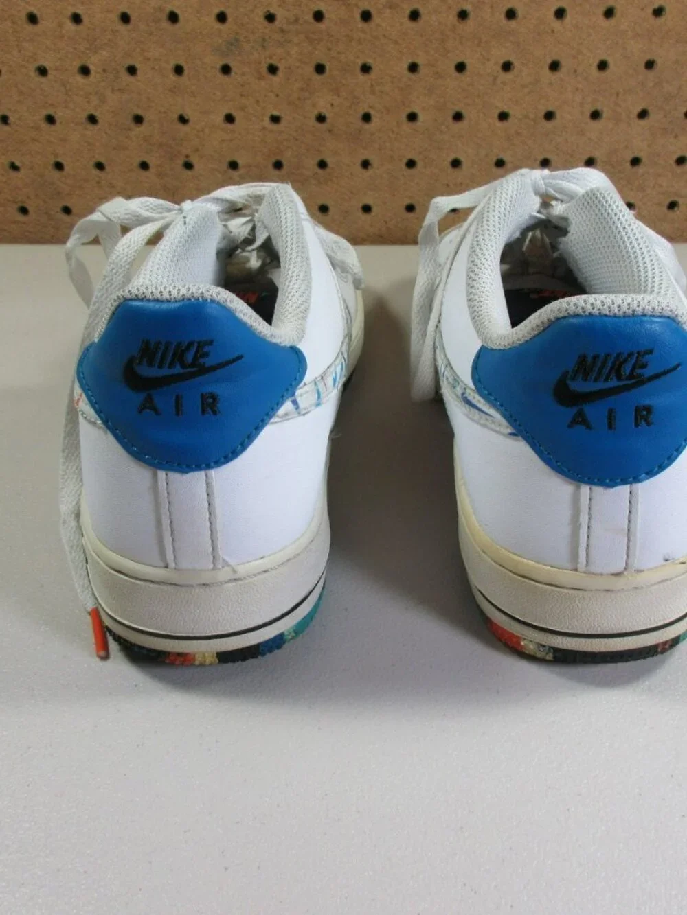 Nike boys white blue orange AF1 LV8 Low shoes 7Y dm7597 100